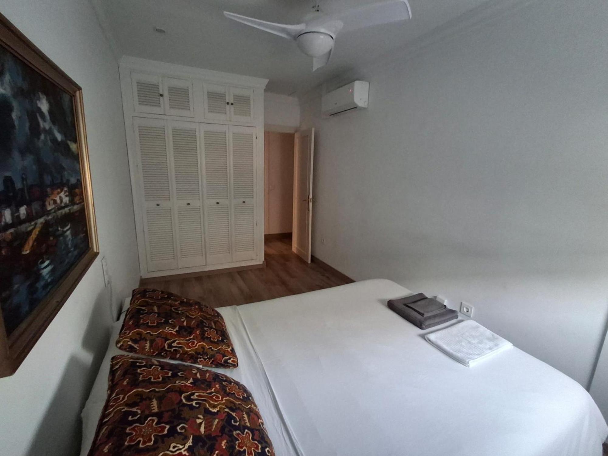Apartamento Frente A La Playa Piso 2 Estepona Luaran gambar